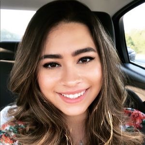 Meet your Posher, Julie